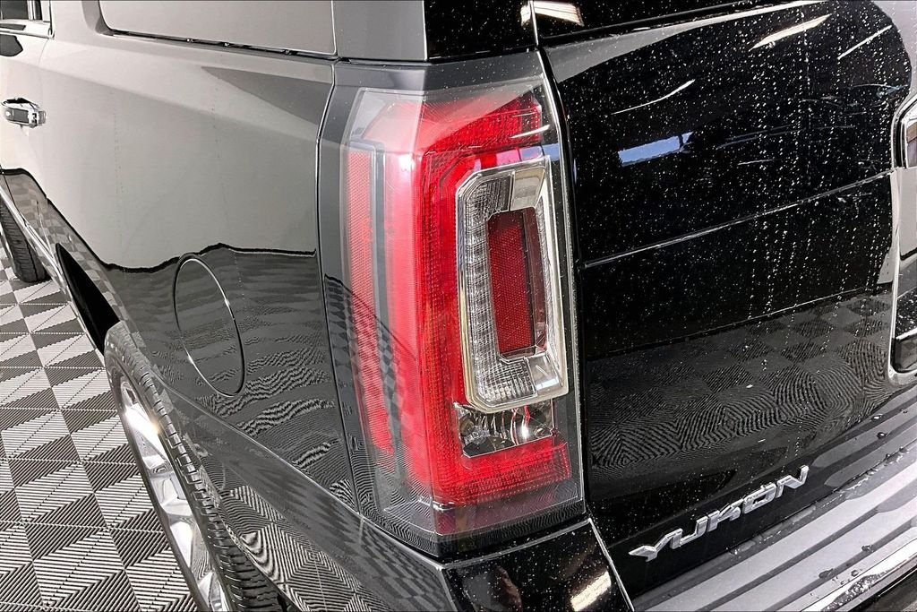 Used 2019 Black GMC Denali image 22