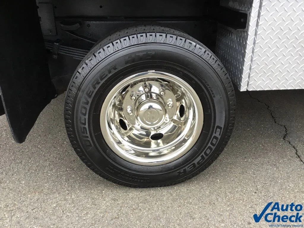 Used 2013 White GMC Work Truck image 25