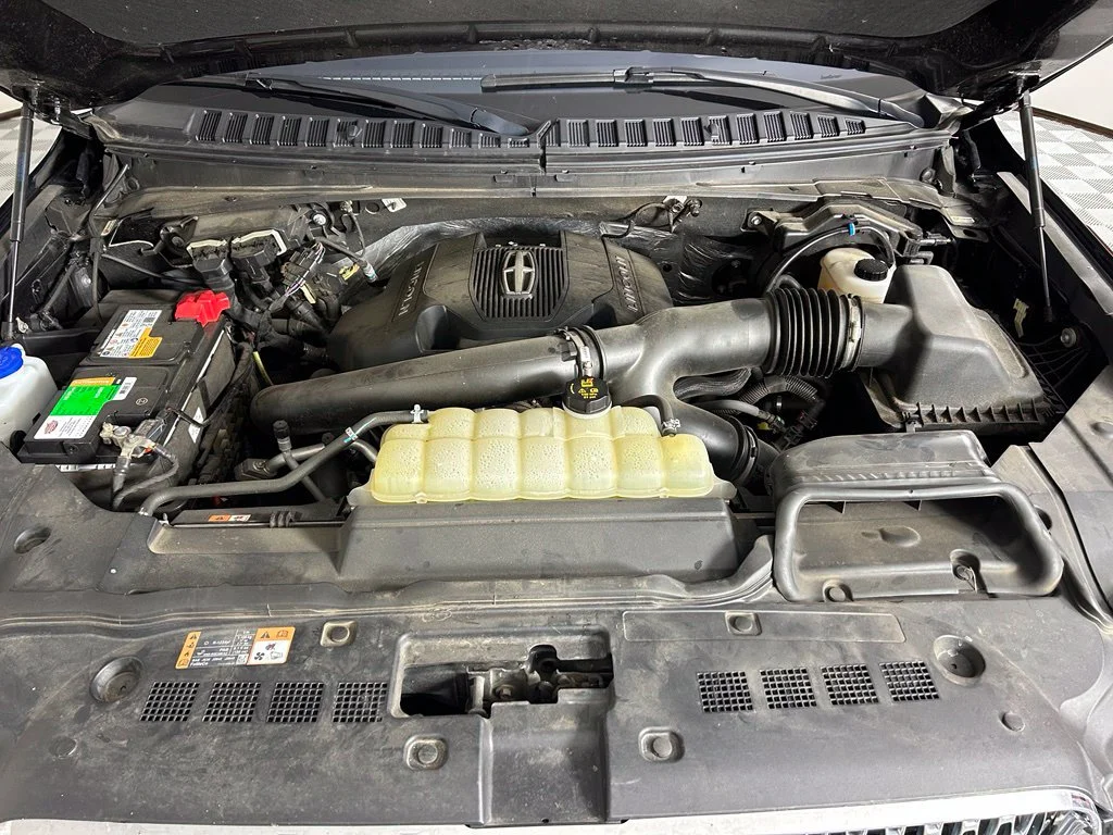 Used 2019  Lincoln Reserve image 25