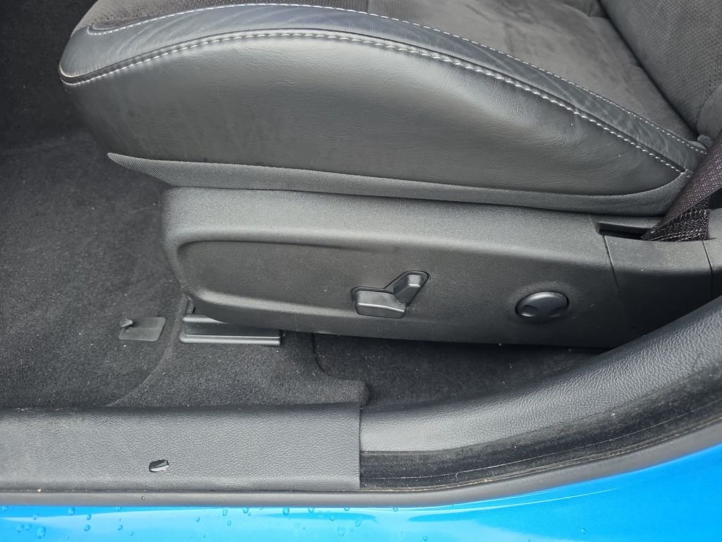 Used 2023 B5 Blue Pearlcoat Dodge R/T Scat Pack image 12