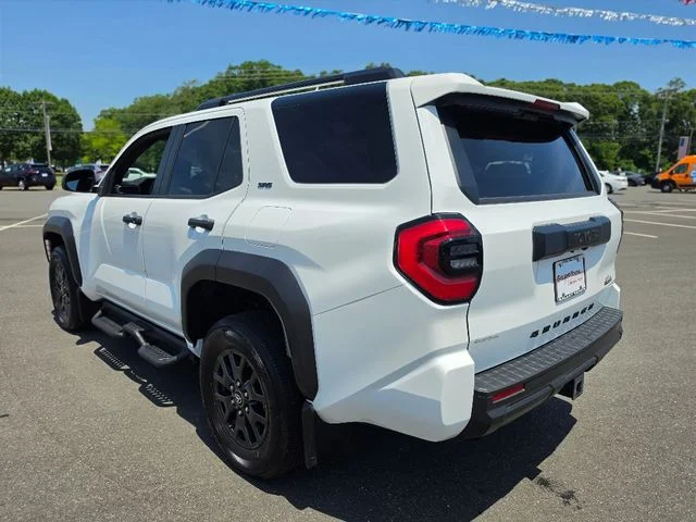 Used 2025 White Toyota SR5 image 5