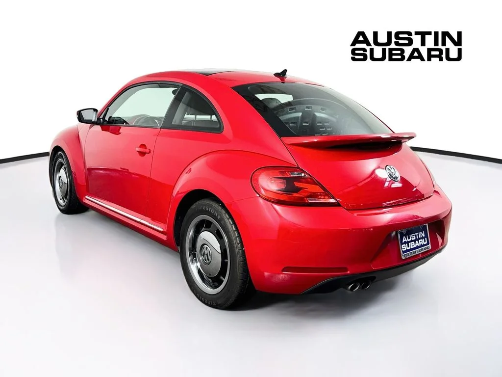 Used 2012 Red Volkswagen 2.5L image 5