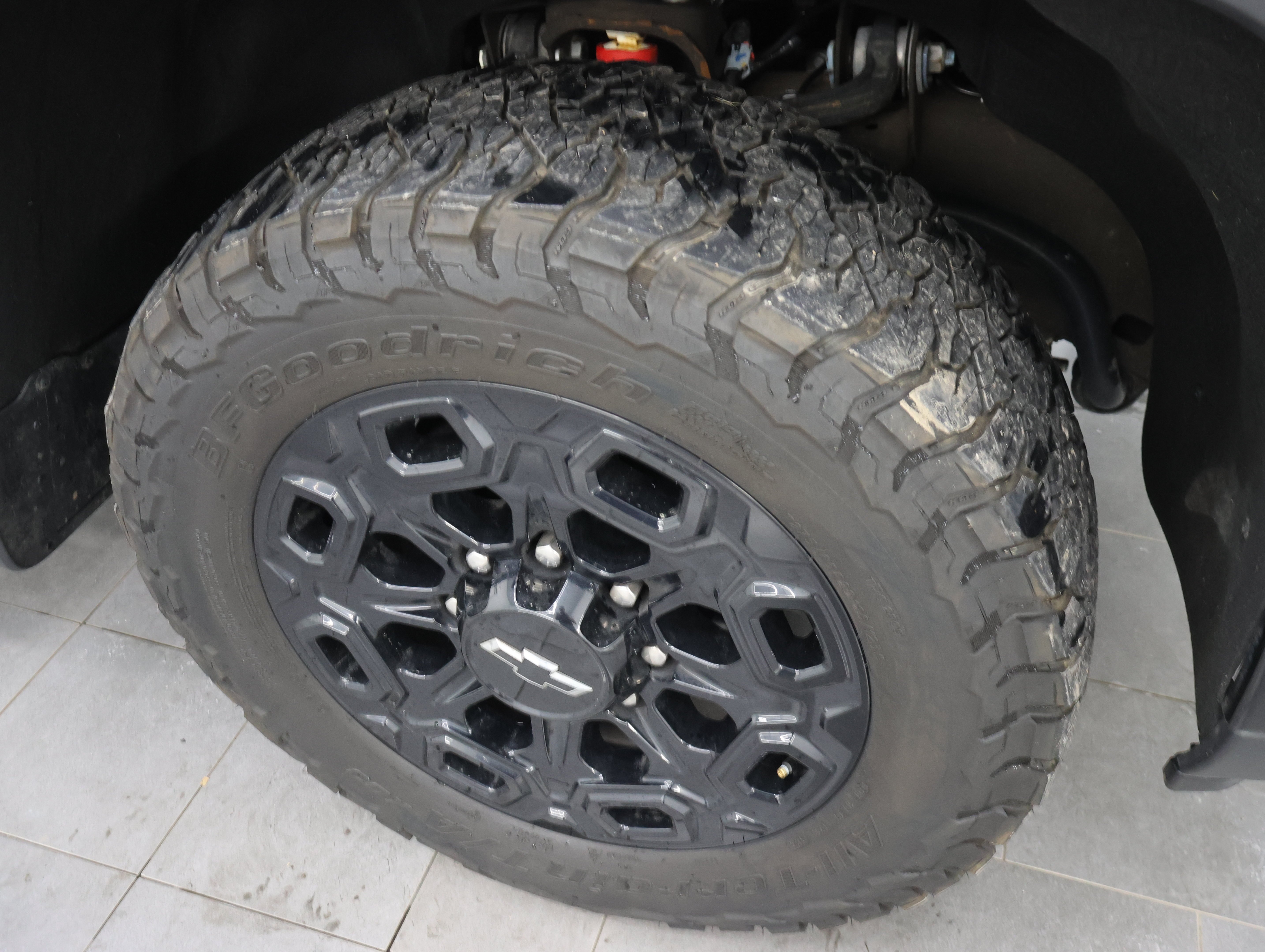 Used 2024 Black Chevrolet 4x4 Crew Cab LTZ Z71: CREW-SHORT-LTZ-MIDNIGHT-CONVENIENCE II-DIESEL-1 OWNER image 3