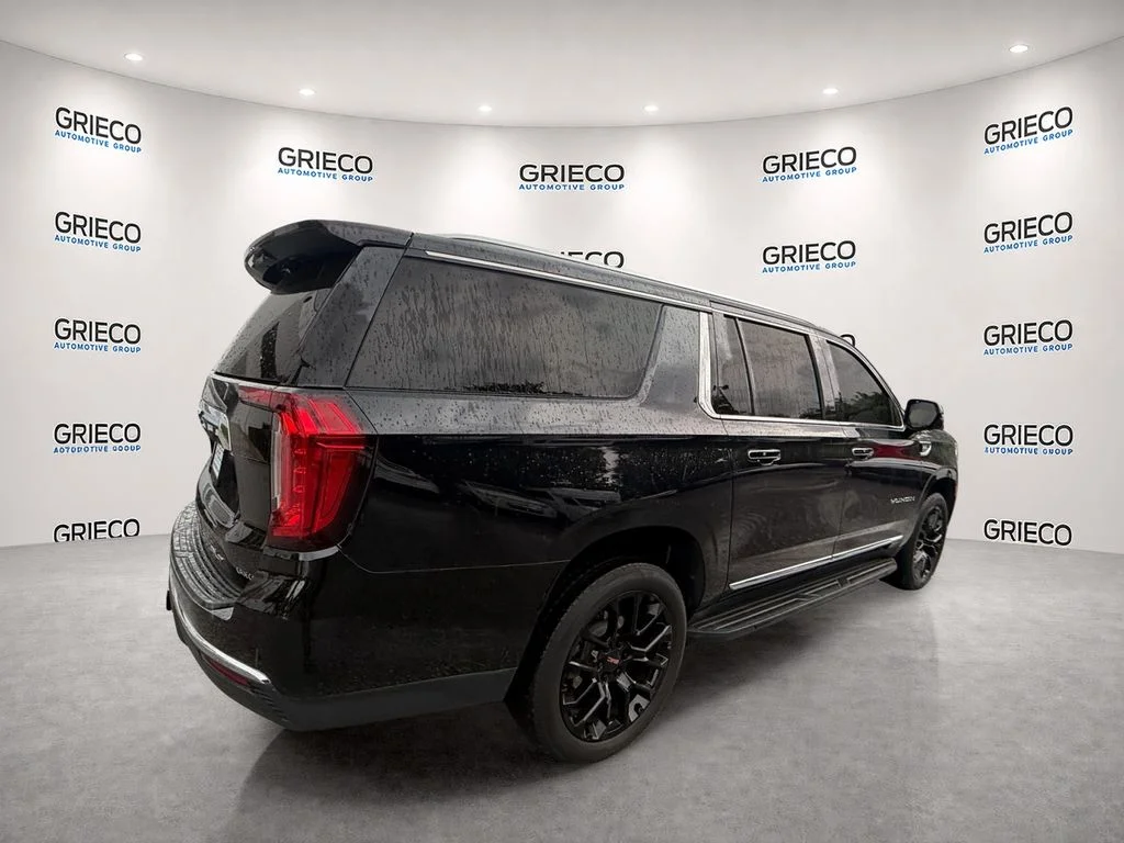 Used 2022 Onyx Black GMC SLT image 8