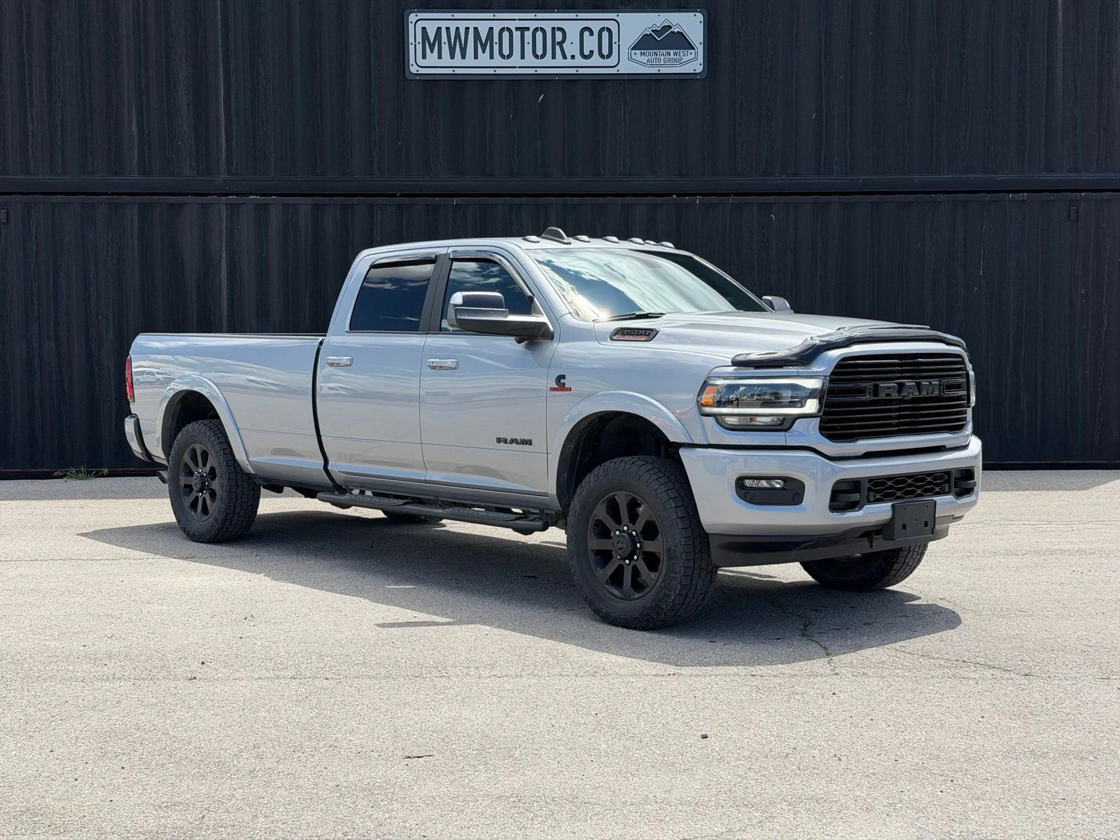 Used 2022 Silver Ram Laramie image 1
