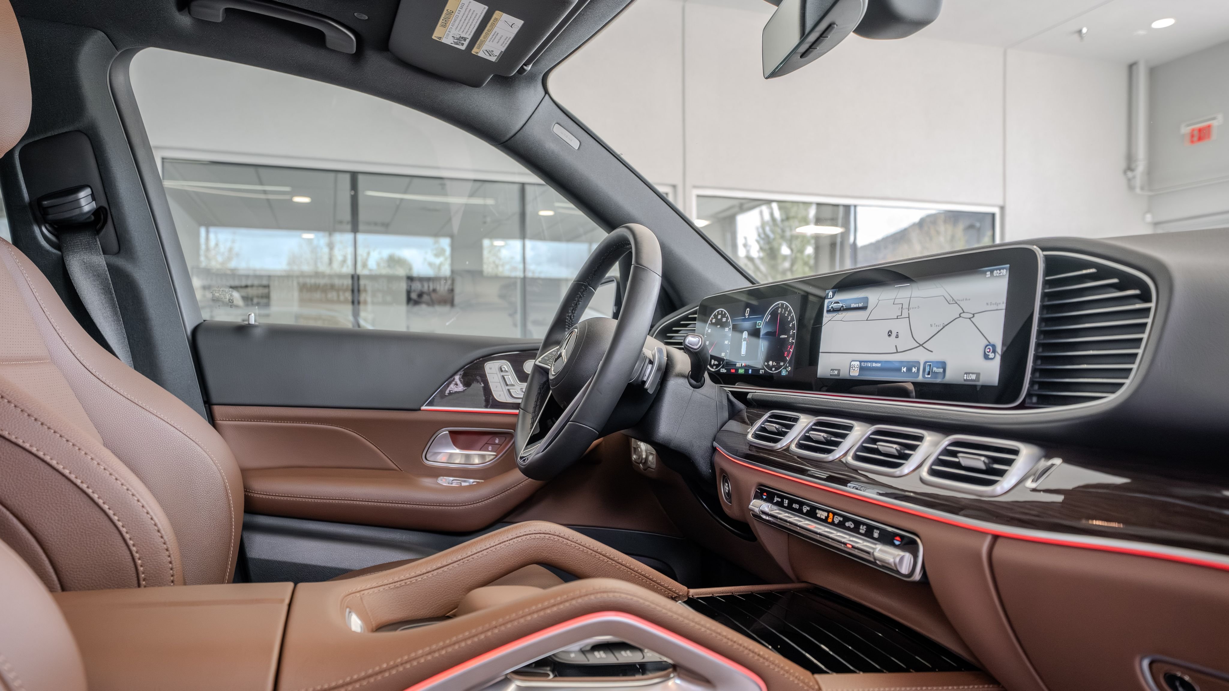 Certified Used 2025 Polar White Mercedes-Benz GLE 450e image 18