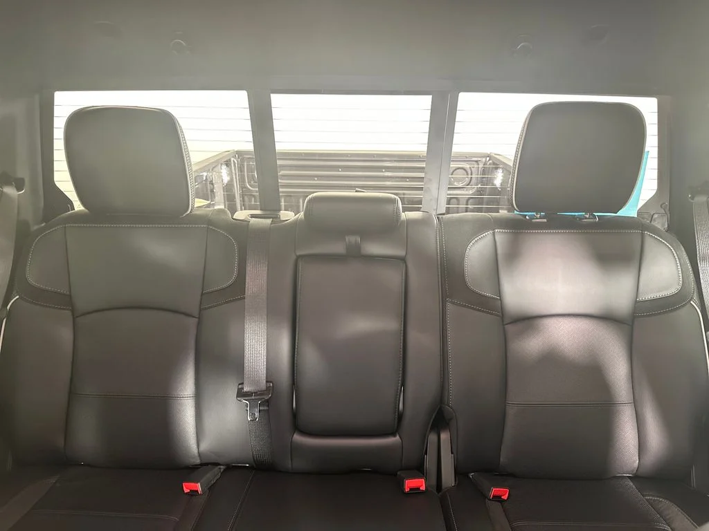New 2026 Granite Crystal Metallic Clear-Coat Exterior Paint RAM Laramie image 24