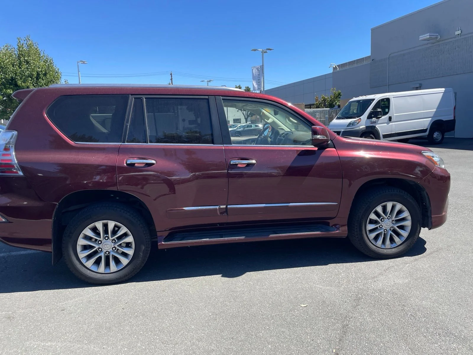 Used 2015 Mica Lexus 460 image 4