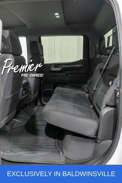 Used 2024 Summit White GMC Elevation image 10