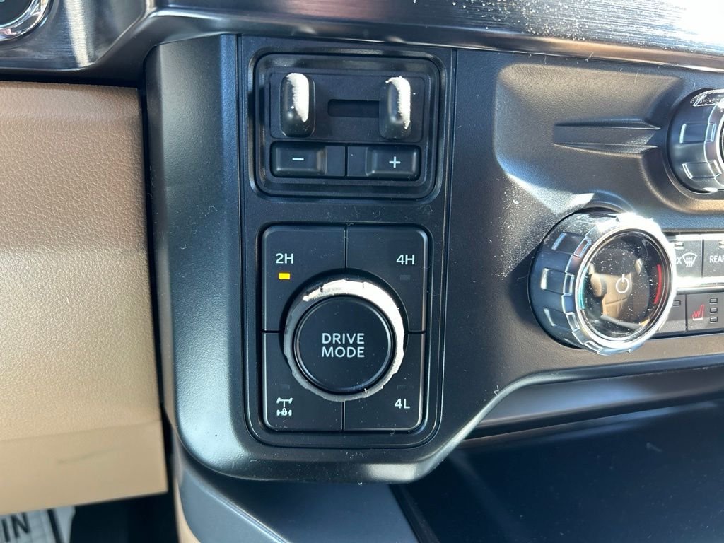 New 2026 Oxford White Ford Lariat image 26