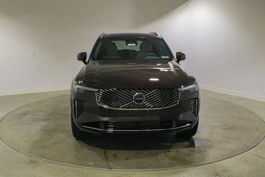 New 2026 Red Metallic Volvo T8 Plus image 8