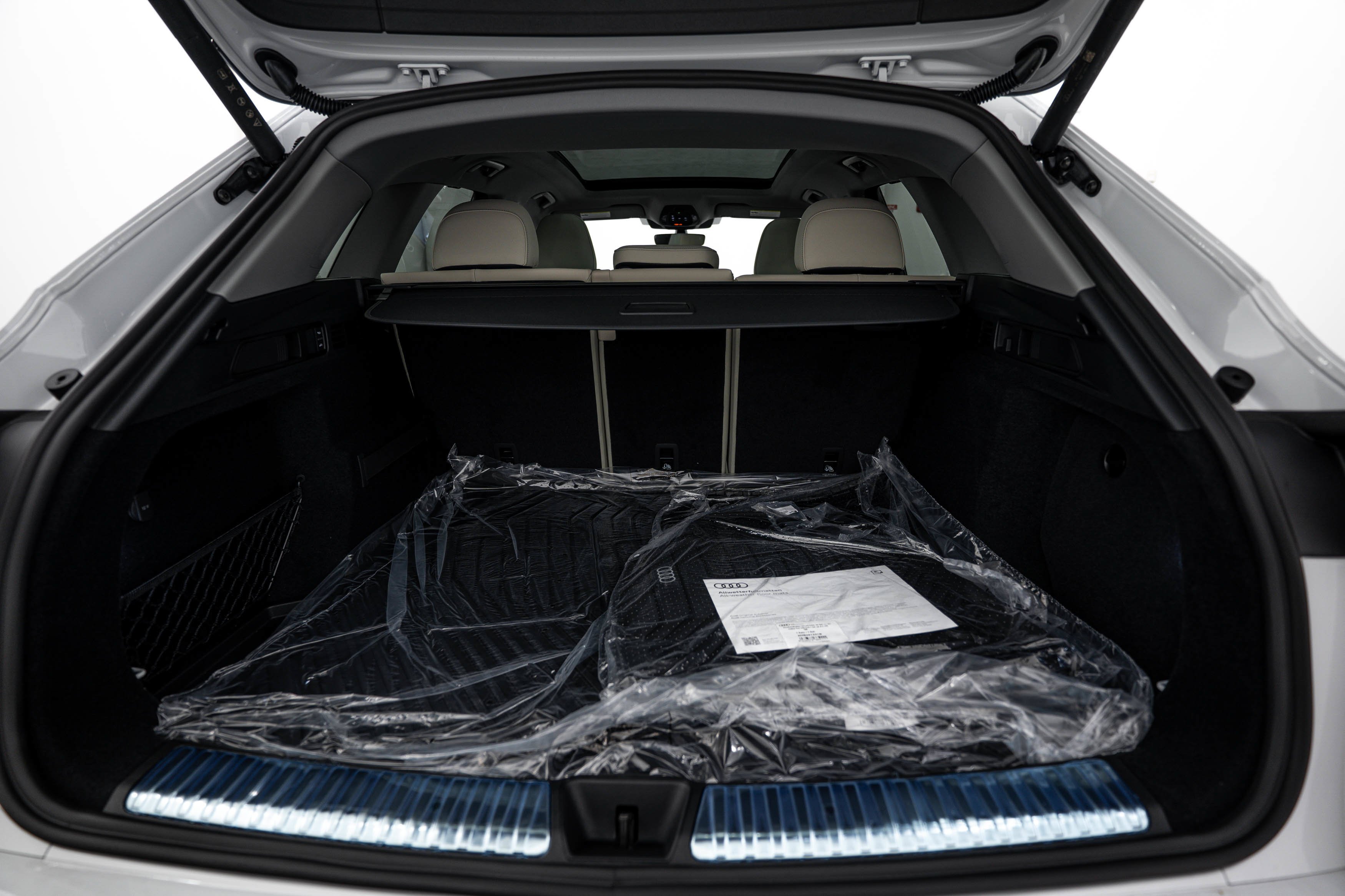 New 2026 GLACIER WHITE Audi Prestige image 21