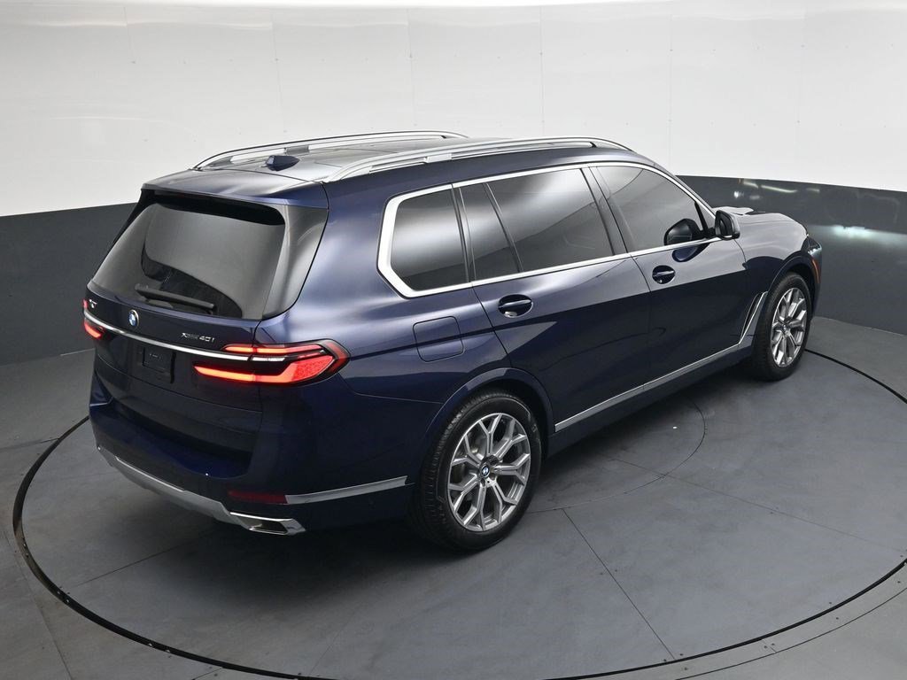 Used 2026 Tanzanite Blue II Metallic BMW xDrive40i image 22