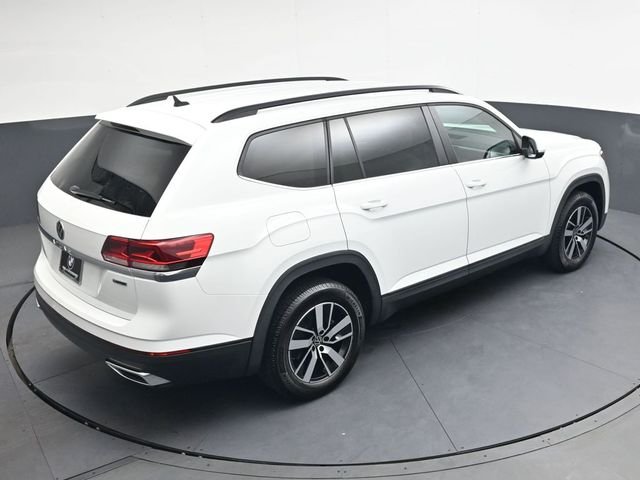 Used 2021  Volkswagen 2.0T SE image 23