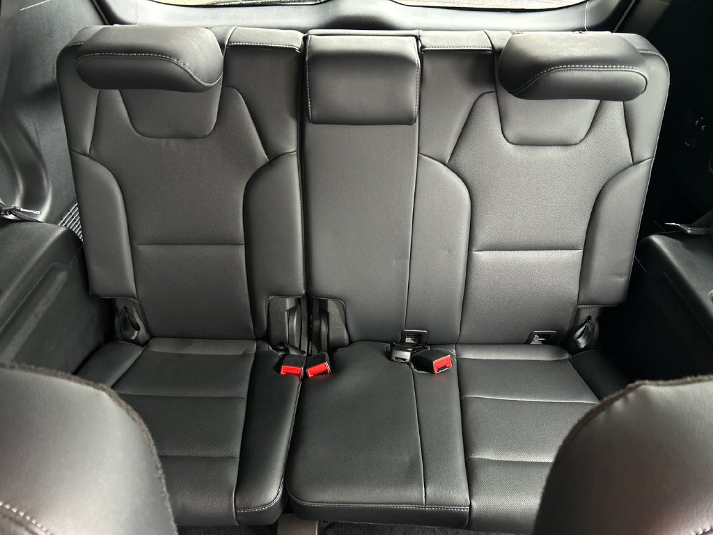 Used 2023 White Kia EX X-Line image 24