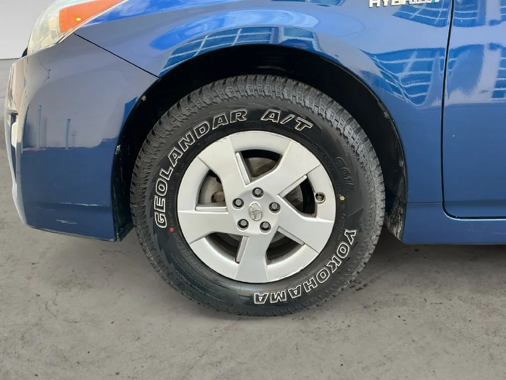 Used 2010 Blue Toyota IV image 13
