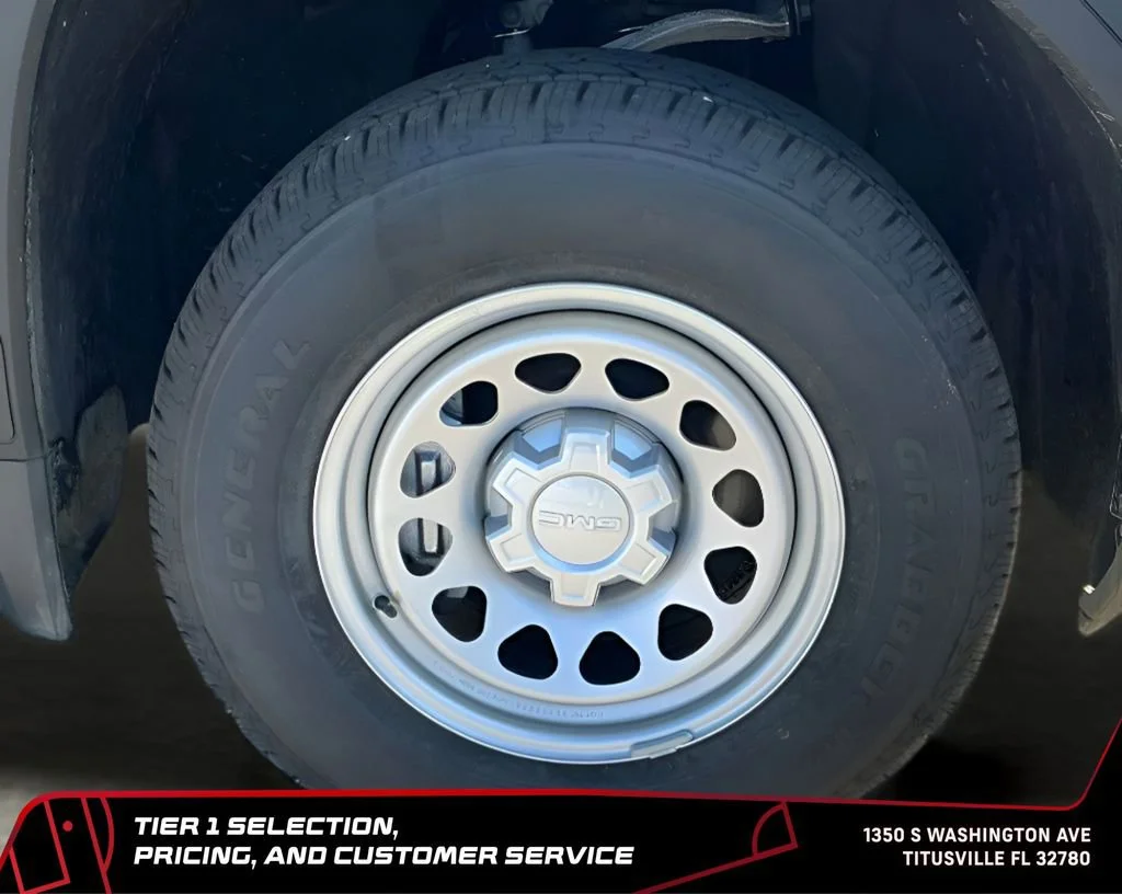 New 2026 Summit White GMC Pro image 16