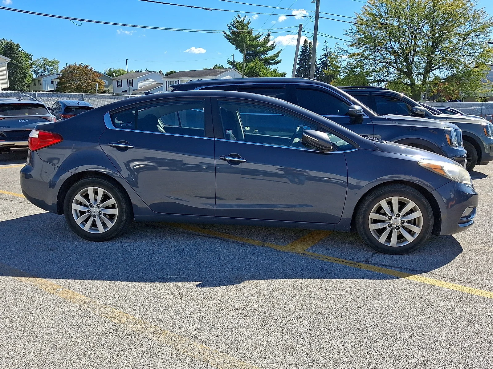 Used 2015 Blue Kia EX image 7