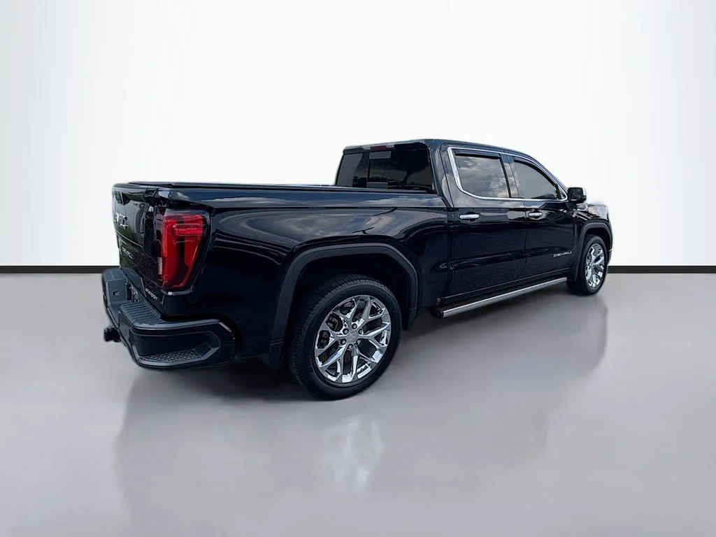 Used 2019 Onyx Black GMC Denali image 5