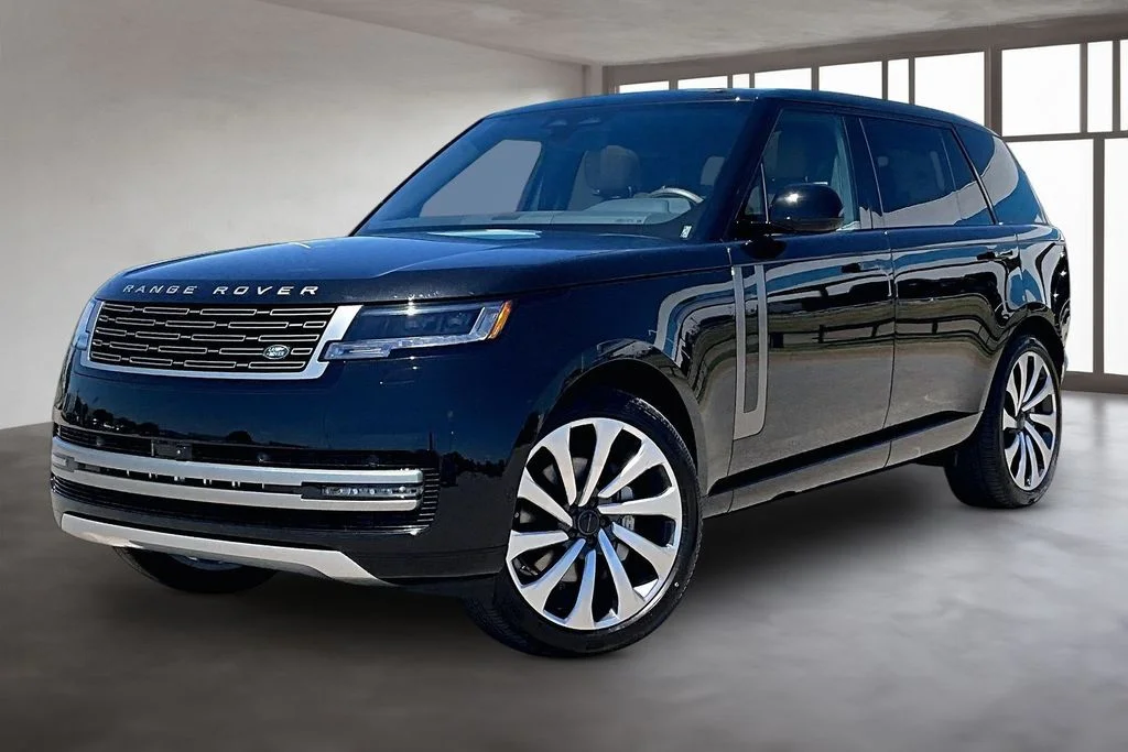 2026 Land Rover Range Rover 3.0 SE LWB 7's photo