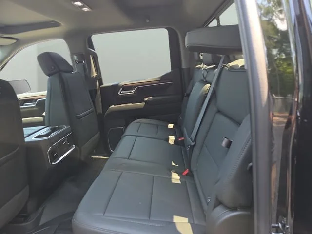 2026 GMC Sierra 1500 SLT - Photo 23
