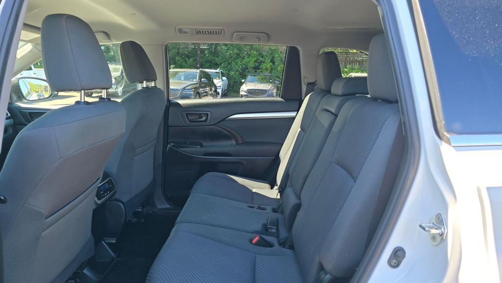 Used 2019 Blizzard Pearl Toyota LE image 16