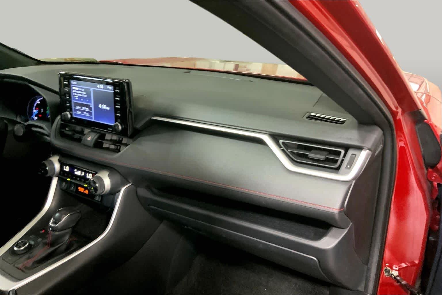 Used 2022 Supersonic Red Toyota SE image 19