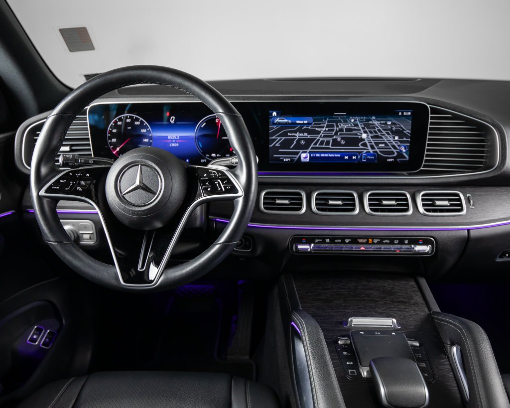 Certified Used 2025  Mercedes-Benz GLE 450e image 8