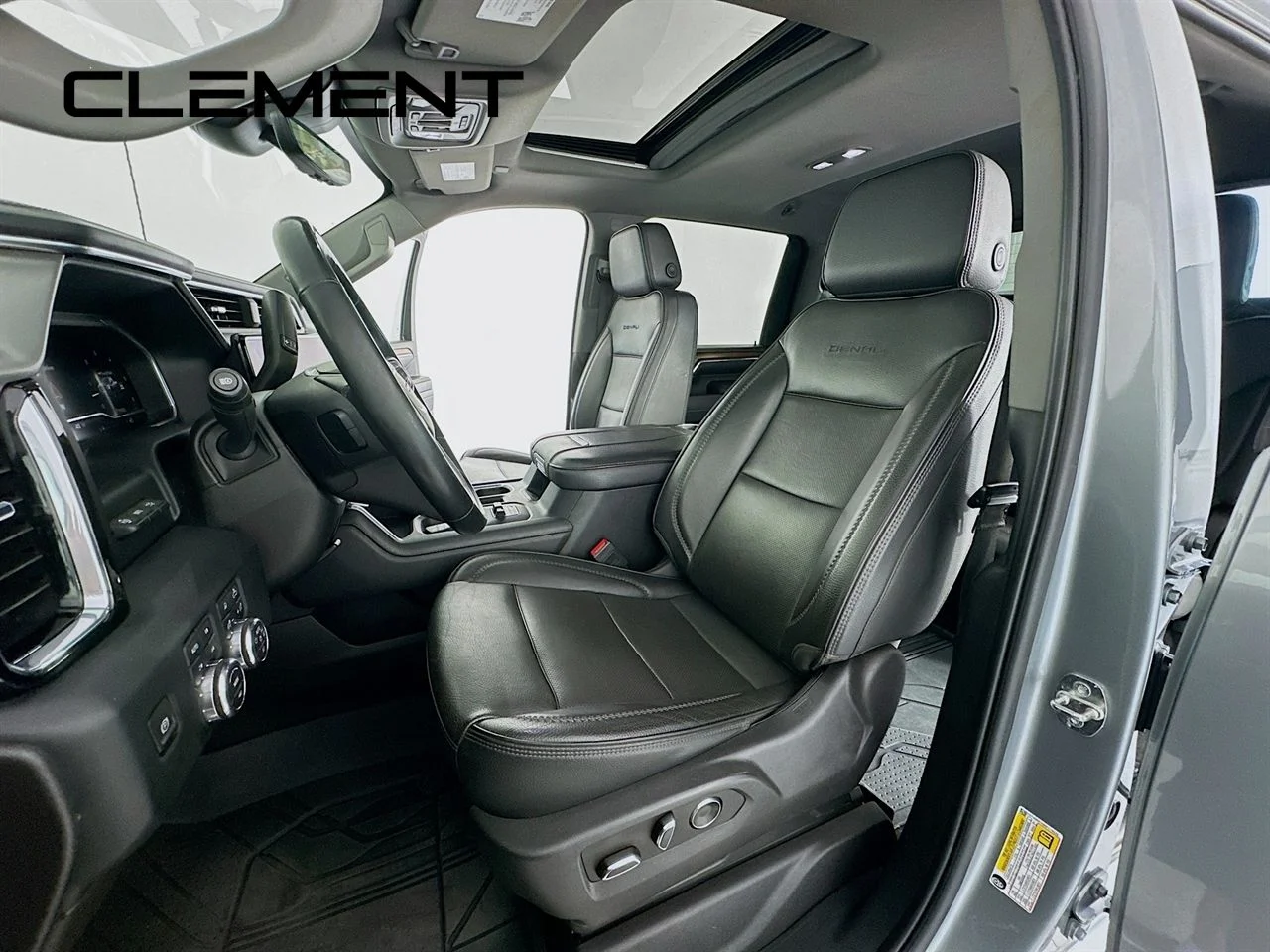 Used 2024 Sterling GMC Denali image 31