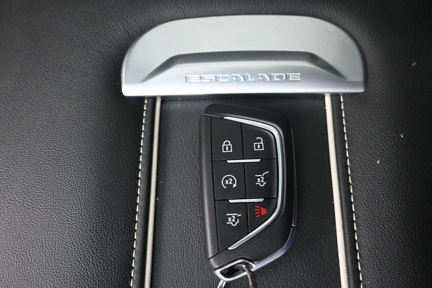 Used 2025 Argent Silver Metallic Cadillac 4WD Sport Platinum image 40