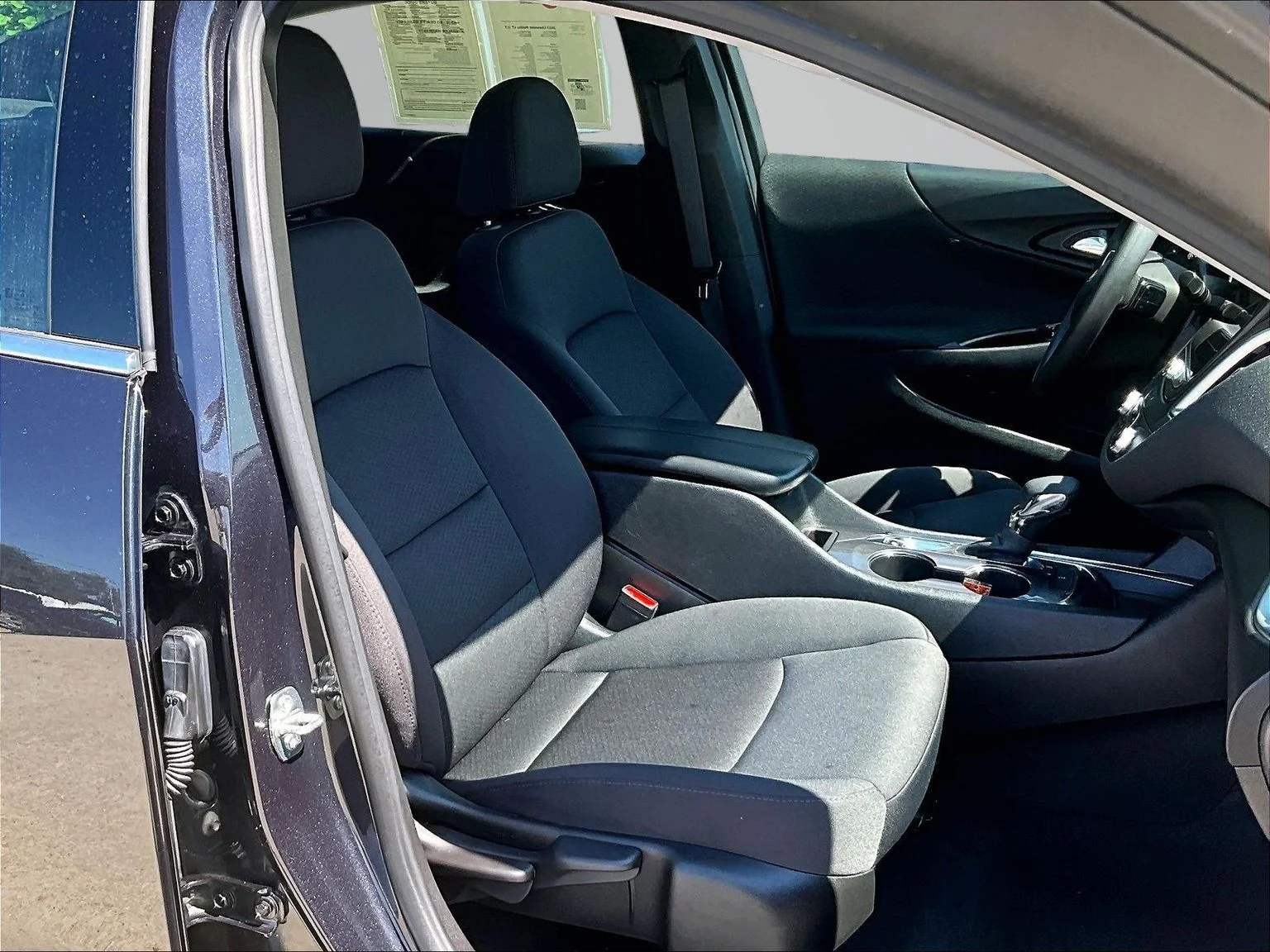 Used 2023 Gray Chevrolet LT image 8