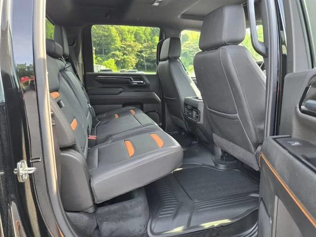 Used 2024 Onyx Black GMC AT4 image 22
