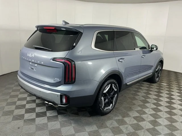 Used 2024 Silver Kia EX image 8