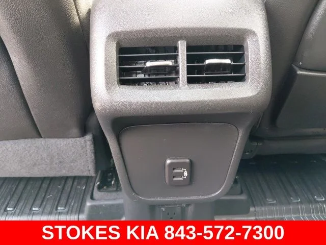 Used 2023 Silver GMC Denali image 29