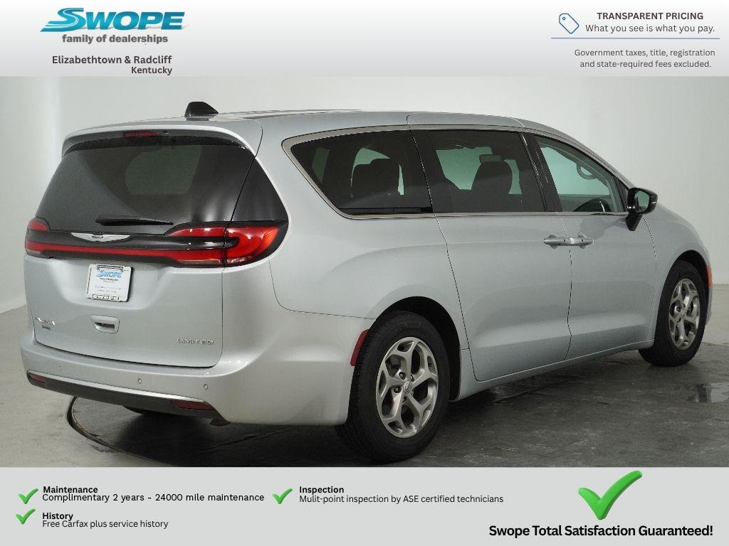 Used 2024 Silver Mist Clearcoat Chrysler Limited image 3