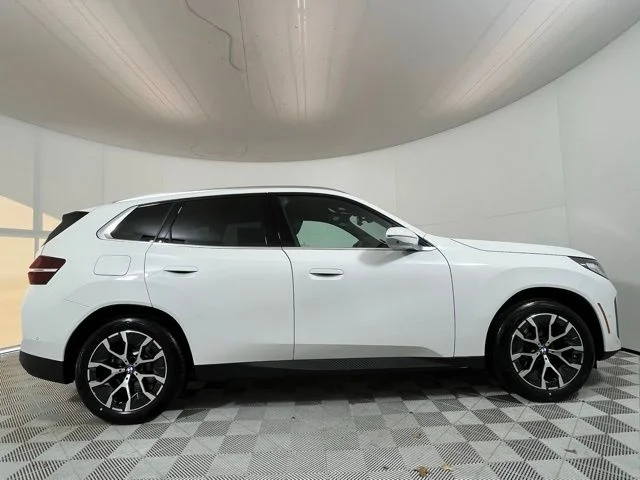 Used 2026 Alpine White BMW 30 xDrive image 8
