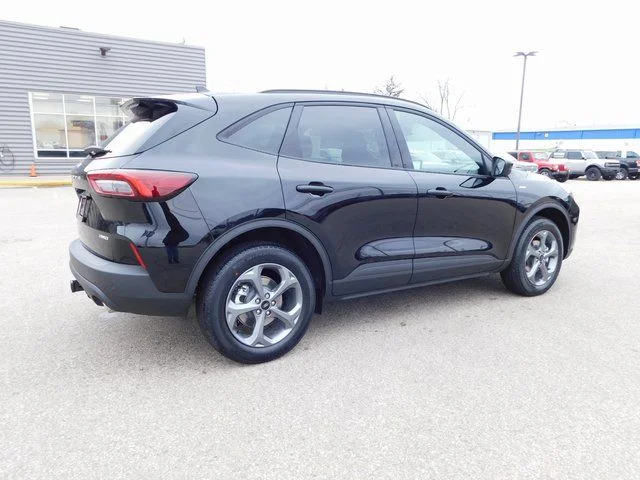 New 2026 Agate Black Metallic Ford ST-Line Select image 45