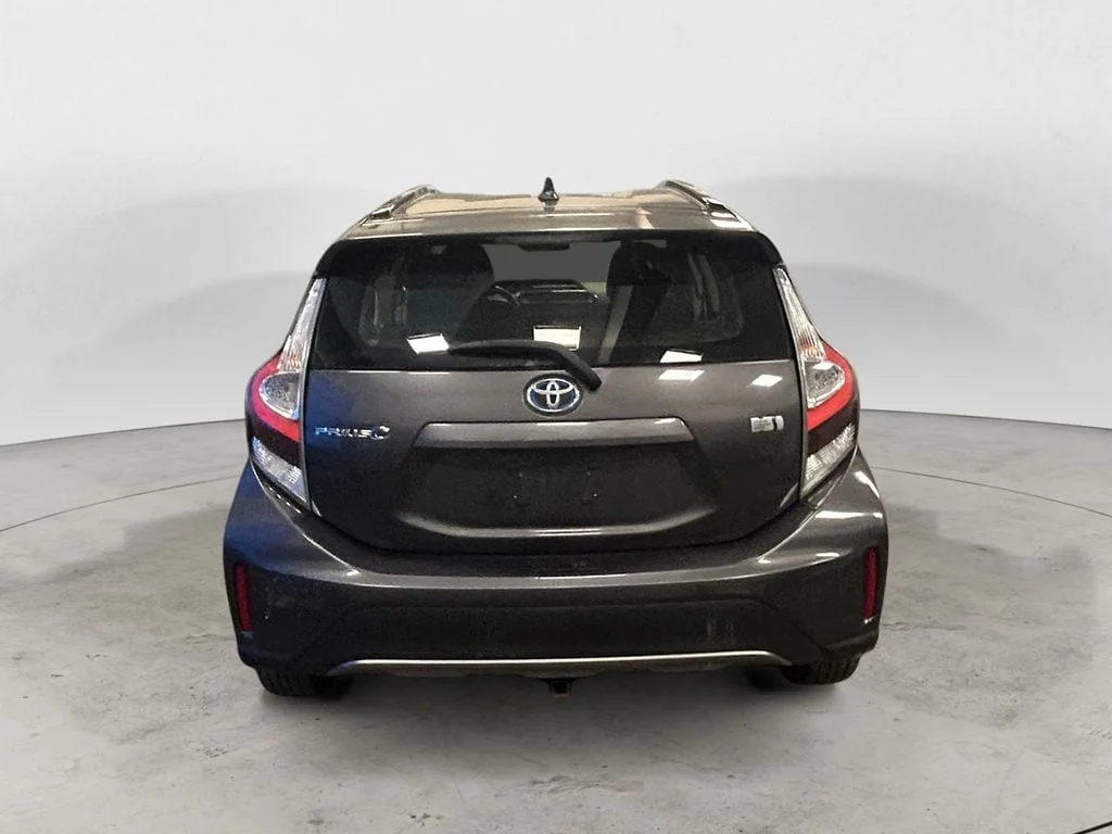 Used 2018 Magnetic Gray Toyota Two image 5