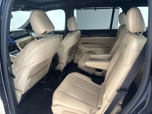 Used 2023 Black Jeep Limited image 18