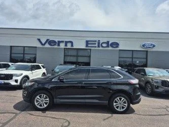Used 2017 Shadow Black Ford SEL image 1