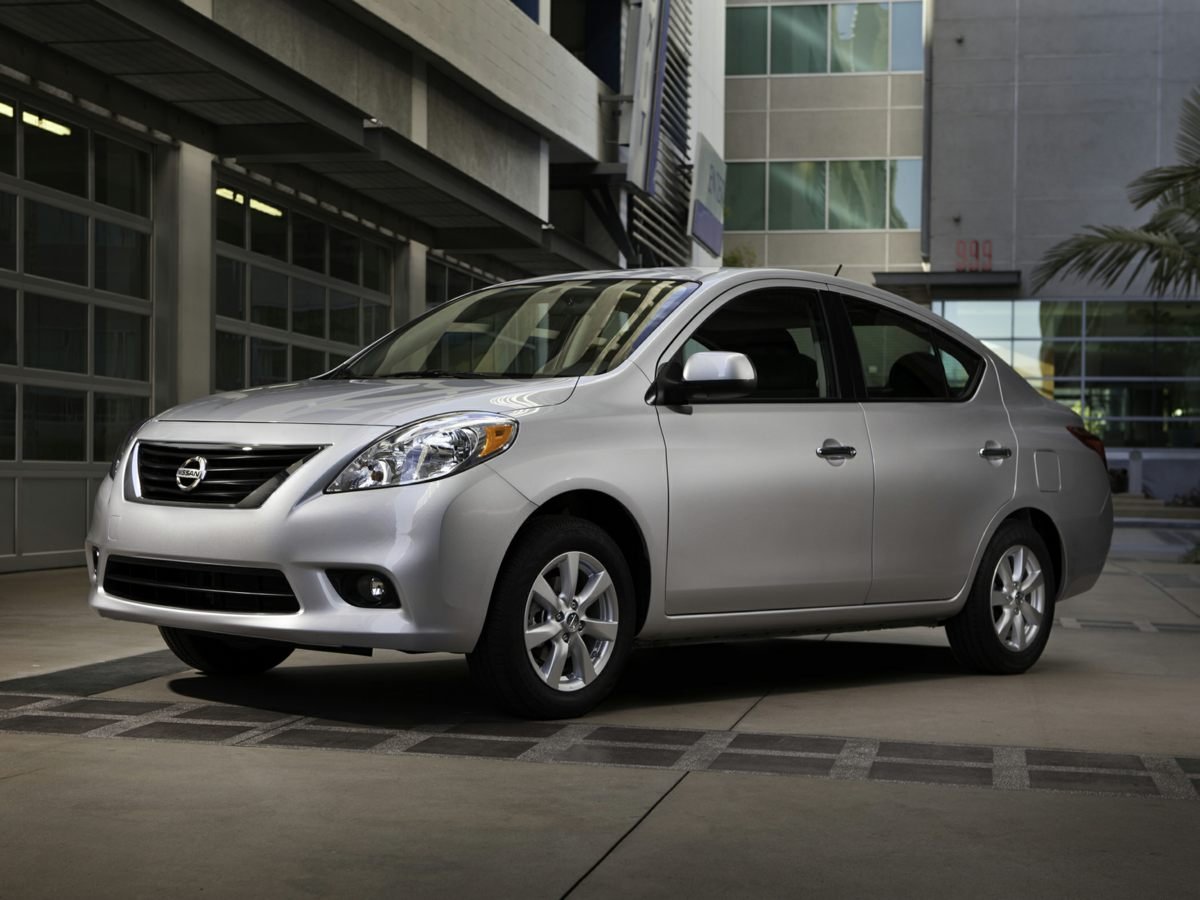 2012 Nissan Versa SV