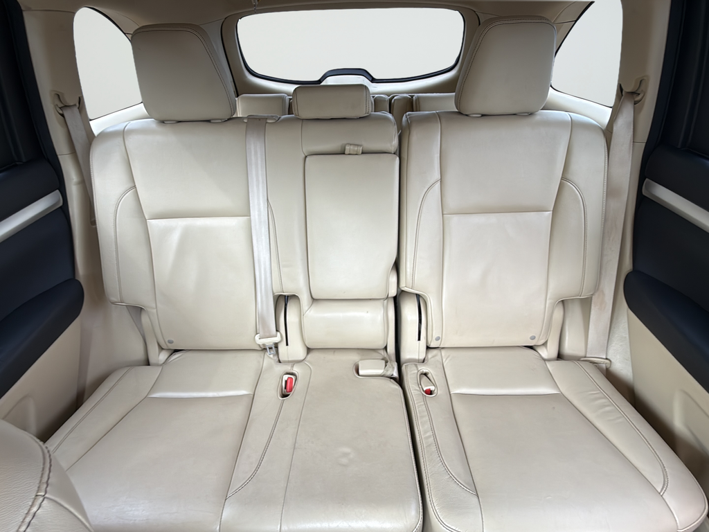 Used 2014 Red Toyota XLE V6 image 18
