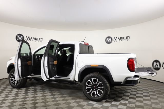 2025 GMC Canyon AT4 - Photo 13