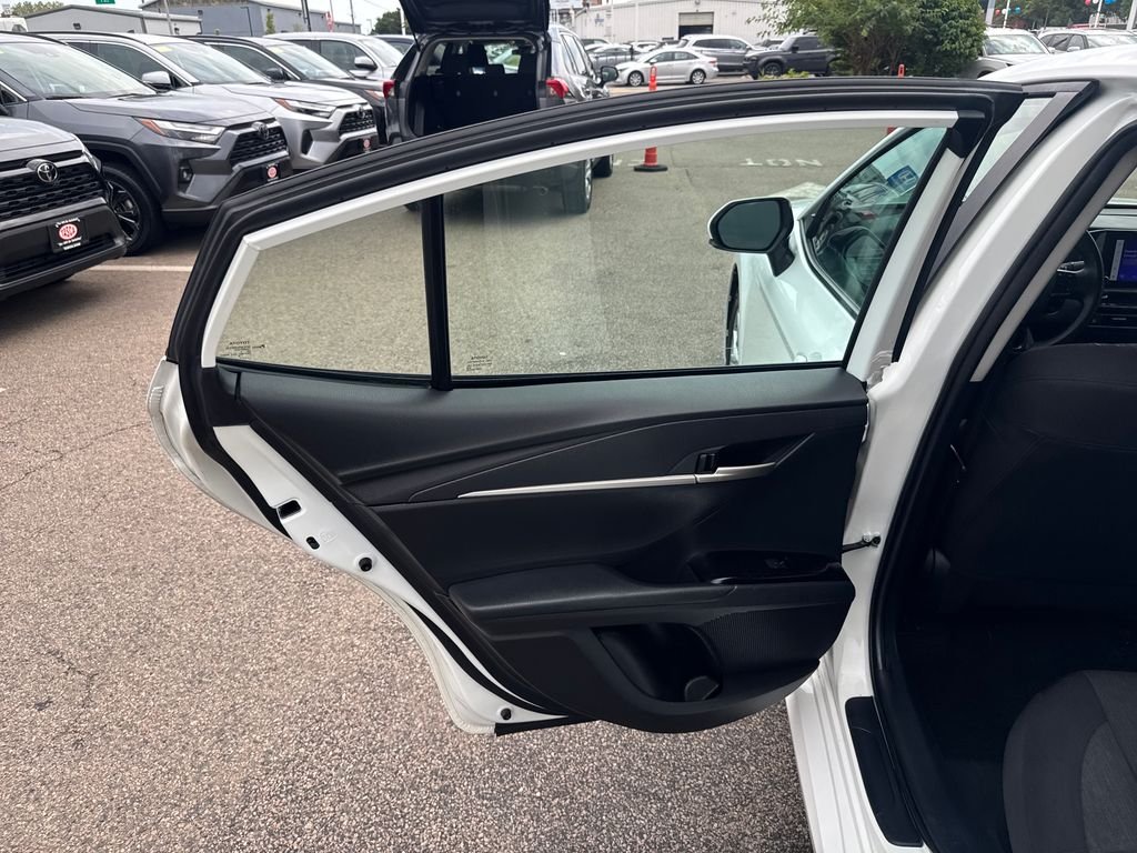 Used 2025 White Toyota LE image 36