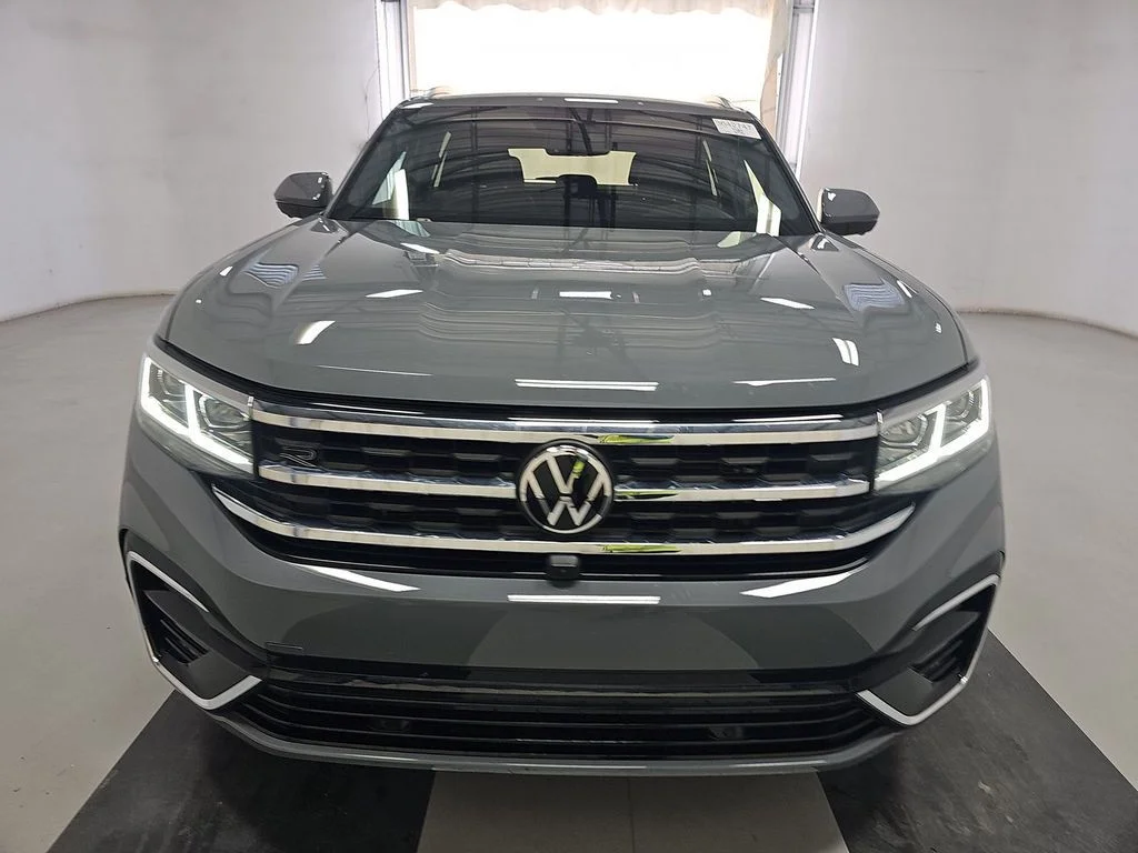 Used 2023 Gray Volkswagen 3.6L V6 SEL Premium R-Line image 3