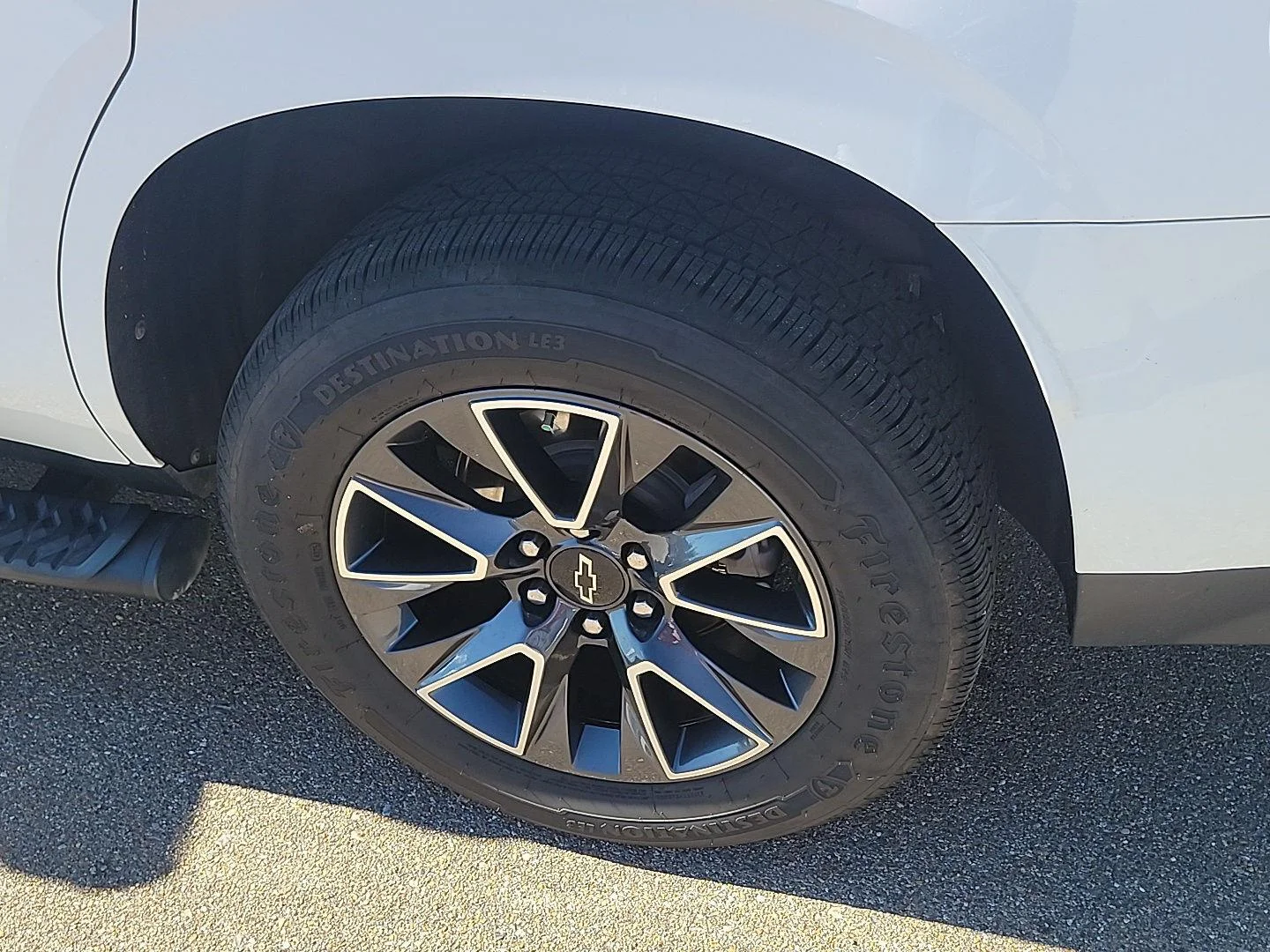 Used 2022 Summit White Chevrolet Z71 image 28