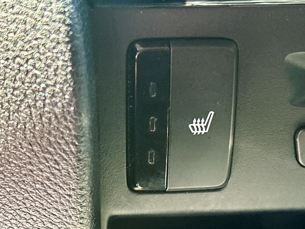 Used 2021 Gray Honda Touring 8-Passenger image 21