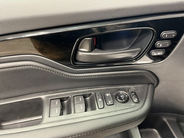 New 2026 Platinum White Pearl Honda Touring image 13