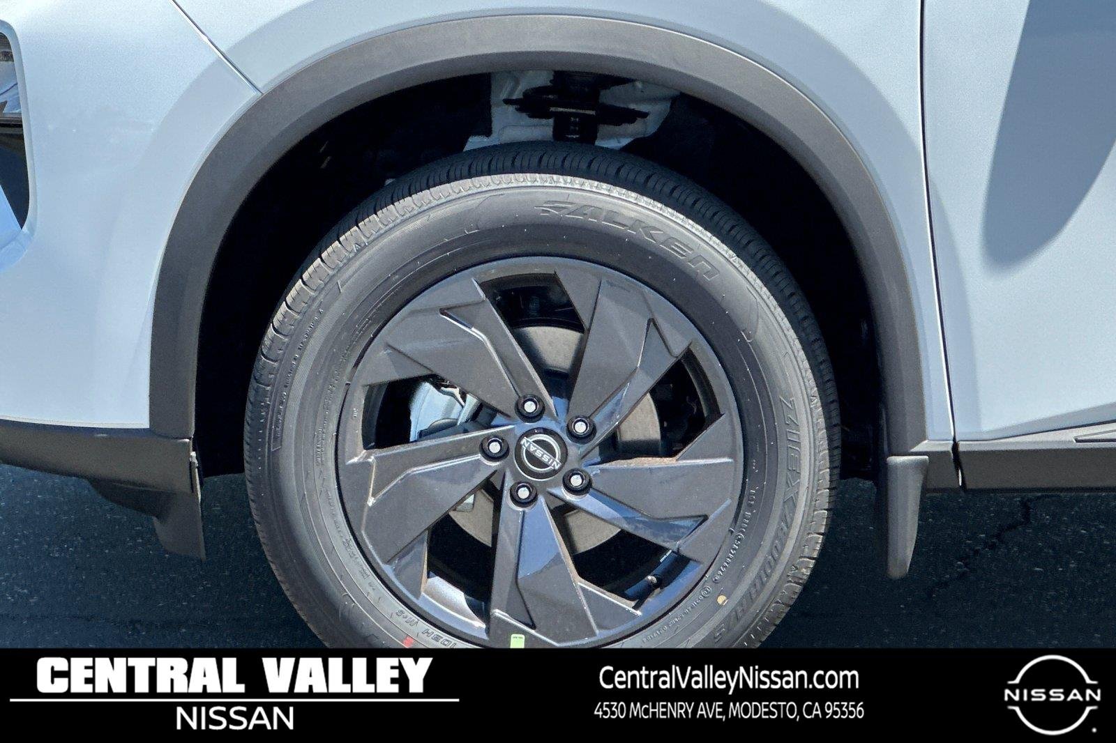 New 2026 Everest White Pearl Tricoat Nissan SV image 25