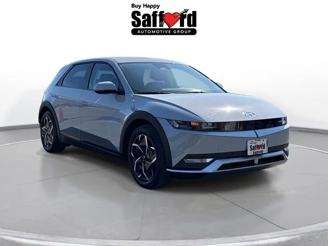 Used 2024 Gray Hyundai SEL image 9